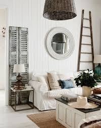 Se lo stile moderno ed essenziale non fa proprio per te e preferisci qualcosa di più caldo e accogliente, forse lo stile country è quello che fa al caso tuo. Arredare In Stile Country Chic