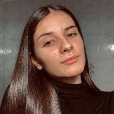 Vivian Cobos's Instagram, Twitter & Facebook