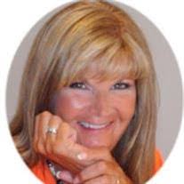 Abbey Mitchell's Instagram, Twitter & Facebook