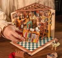Rolife Sam's Study Library DIY Miniature House Kit DG102