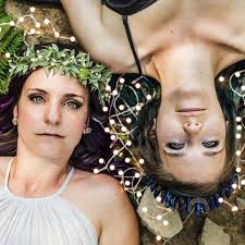 Nouveau dessin à colorier ! Réalisé avec les 4 emojis de de Maude Vincent  🫎☃️📮🎄 Ce dessin est l'avant dernier de l'année 2025. Ensuite, petit  congé du temps des fêtes. Nous vous