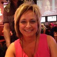 Lorraine Presley (lorraine0174)