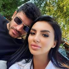 Cristi Tănase a depus actele de divorţ, după ce Adina Maria a obţinut ordin  de protecţie! Motivul din spatele scandalului uriaş