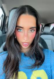 Hope Baxter (@hopebaxter_)’s videos with Revolving door