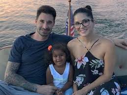Sunny leone top model pictures download. Happy Birthday Sunny Leone Here Are Her Best Family Moments From Her Wedding To Her Kids