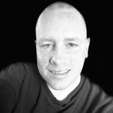 Stream Paul Hulse music