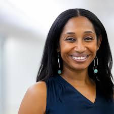 Profil von Dionne Irving, Writer