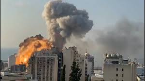 Massive explosion in beirut port area rocks lebanese capital, at least 78 killed. Beirut Explosion Was Videos Uber Die Katastrophe Aussagen