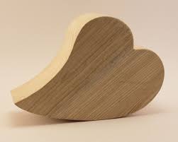 Entdecke rezepte, einrichtungsideen, stilinterpretationen und andere ideen zum ausprobieren. Kleines Liegendes Holzdeko Herz Holzdeko Online Shop Unikate Holzfiguren