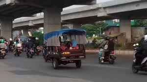 Maybe you would like to learn more about one of these? Rombongan Pemudik Motor Roda Tiga Mulai Lintasi Kalimalang Tribunnews Com Mobile