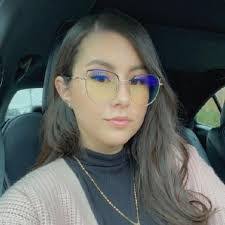 Daisy Montanez's Instagram, Twitter & Facebook