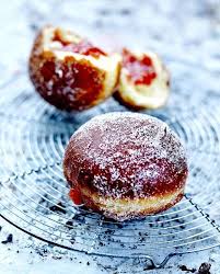 Boule De Berlin De Christophe Felder Pour 10 Personnes Recettes Elle A Table Recette Boule De Berlin Recettes De Cuisine Puree