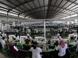 Inilah lowongan kerja pabrik sepatu terbaru di bandung 2021. Sepatu Buatan Ngawi Ini Diekspor Hingga Ke Prancis Bisnis Liputan6 Com