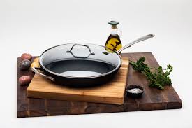 Kitchara Hard Anodized Fry Pan Hands On Review The Kitchen Witches Pan Frying Pan Kitchen Witch