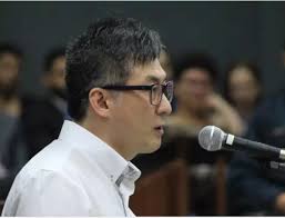 PRF condenado por assassinar empresário, Moon se entrega à polícia