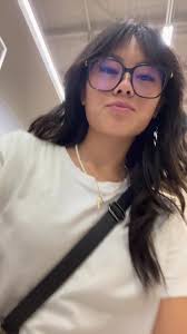 How to Do Mama A Girl behind You