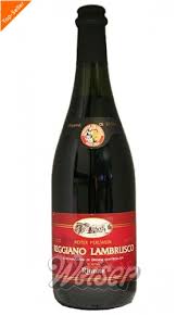 Lambrusco is the fizzy red wine you should be sipping this fall. Schaumweine Lambrusco Reggiano Lambrusco Riunite Dolce 0 75 Ltr