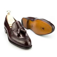 Mens wedding party dress shoes. Tassel Loafers In Cordovan Burgundy Carmina Shoemaker