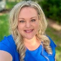 Mandy Nash's Instagram, Twitter & Facebook