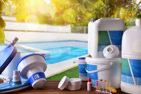 Les Accessoires Indispensables Pour Nettoyer Sa Piscine
