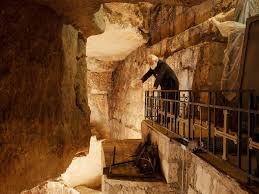 Jesus' burial tomb uncovered: Here's what scientists saw inside | National  Geographic