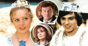 Die tschechische schauspielerin libuše šafránková ist im alter von 68 jahren gestorben. Schauspieler Von Gestern Heute Schone Filme 3 Haselnusse Fur Aschenbrodel Drei Nusse Fur Aschenbrodel