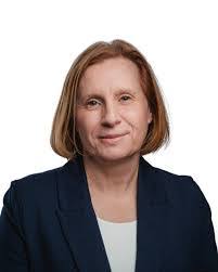 Carrie Rhodes's Instagram, Twitter & Facebook