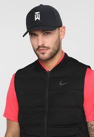 Stretchy fabric gives you a personalized fit for comfort that lasts throughout every round. Nike Golf Tiger Woods Arobill Performance Cap Black Anthracite White Black Zalando Ie
