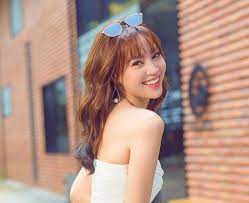 Chiều 2/3, lan ngọc chính thức lên tiếng phủ nhận về clip và gửi lời xin. Khi Lan Ngá»c Ä'á»'i Ä'áº§u Quyáº¿t Liá»t Thu Quá»³nh