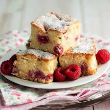 Gateau Chocolat Blanc Et Framboises Au Thermomix En 2020 Gateau Chocolat Blanc Gateau Chocolat Gateau Au Chocolat Moelleux