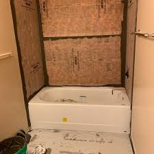 Here Are The 12 Design Tips To Make A Small Bathroom Better Katie S Crochet Bathroom Design Small Bathroom Bathroom Decor