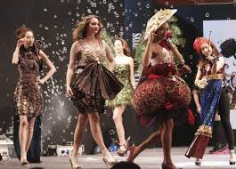Chocolate Fashion Show In South Korea Eprahaar Fashioninkorea Chocolate Fashion Fashion Fashion Show