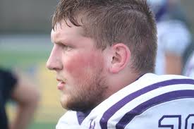 Little Giants runs past Blue Streaks