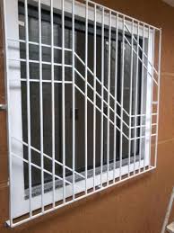 Uma das principais preocupações das pessoas é em relação à segurança. Grades Para Janelas 61 Modelos Com Protecao E Charme