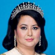 Sultanah hajjah kalsom binti abdullah is the current sultanah of pahang and second wife of sultan ahmad shah. About Abdullah Of Pahang 16th And Current Yang Di Pertuan Agong Of Malaysia 6th And Current Sultan Of Pahang Born 1959 Biography Facts Career Wiki Life