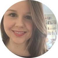 Melanie Pope's Instagram, Twitter & Facebook