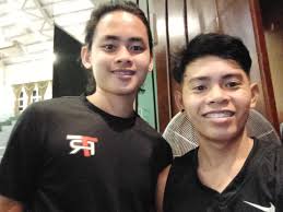 CRAZY WEIRD Last night we went out at 2am to shoot a short video with  @kimeisen and there were 2 guys who yelled at us. I understand that people  won't understand the