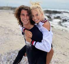 Who is lloyd harris' girlfriend biance van zyl. Injuries Aces And Doing It For My Late Dad Tennis Ace Lloyd Harris On His Climb Up The Ladder You