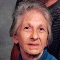 Esther Lefever's Instagram, Twitter & Facebook