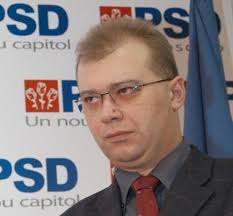 VIDEO Dan Mihalache, acuzat de ANI de incompatibilitate, a fost demis de  Victor Ponta din functia de secretar general adjunct al Guvernului.