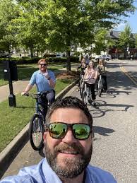 Brett Clayton's Instagram, Twitter & Facebook