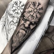 Wikinger Symbole Nordische Runen Und Ihre Bedeutung Als Tattoos Als Bedeutung Ihre Nordische Runen Viking Tattoo Symbol Norse Tattoo Homemade Tattoos