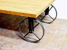 ボード テーブル デスク のピン