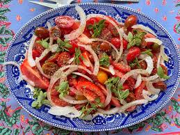 Tomato, Onion and Oregano Salad – GF Chow