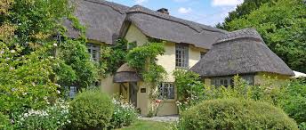 You book direct with the owner, no booking fee, no fuss. Holiday Cottages Hampshire
