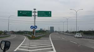Dinyatakan dalam kilometer per jam (km/h). Pakai Mobil Suv Solo Surabaya Jarak 250 Km Ditempuh 2 5 Jam