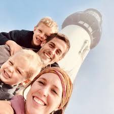 Counting On's Jill Duggar shares intimate picture with husband