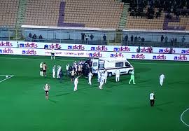 Lecce ascoli live score (and video online live stream*) starts on 5 feb 2021 at 20:00 utc time in here on sofascore livescore you can find all lecce vs ascoli previous results sorted by their h2h. Lecce Ascoli Abbandonata Video Shock Di Scavone Il Calciatore Trasportato In Ambulanza