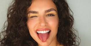 Kéfera é processada em R$ 80 mil por ex-funcionária, diz colunista