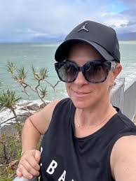 Shari Adler's Instagram, Twitter & Facebook